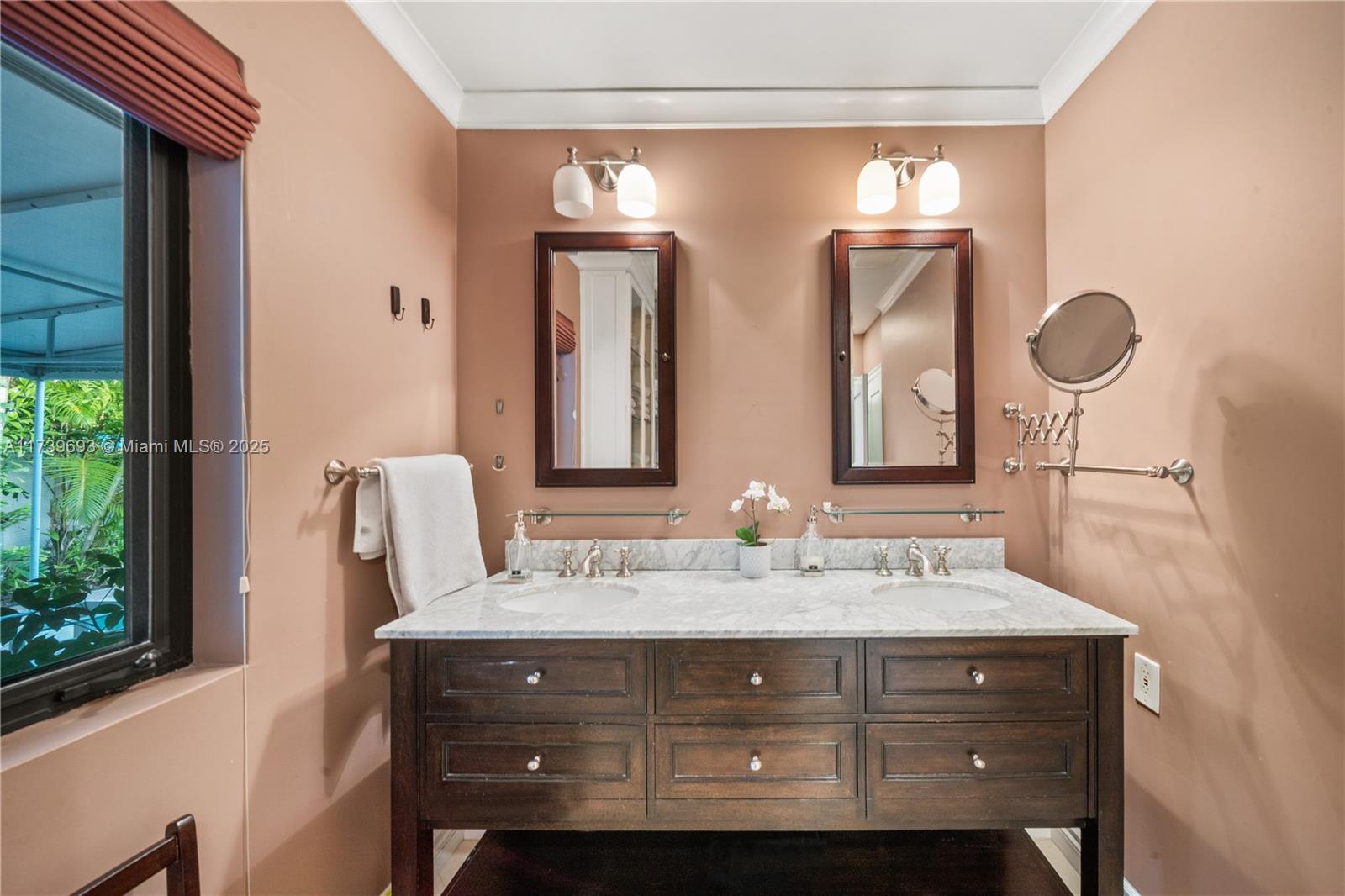 BISCAYNE POINT - Residential Lease