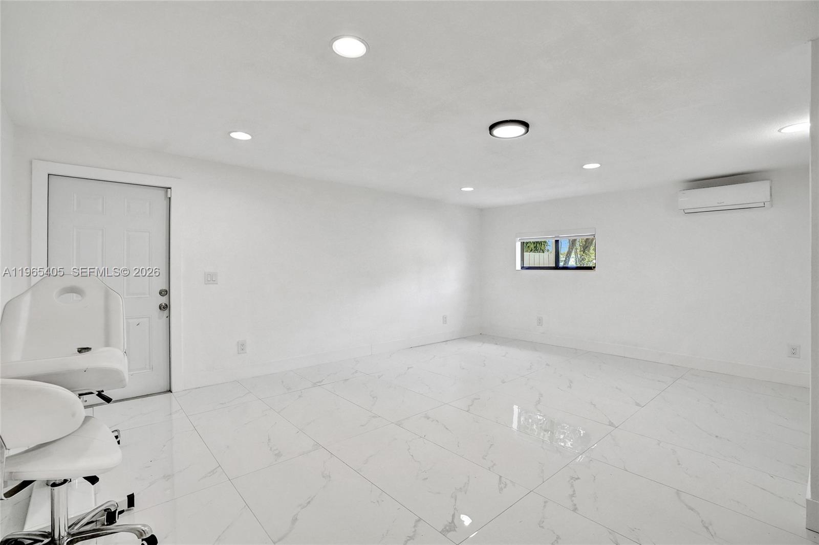 NICHOLS HEIGHTS - Residential