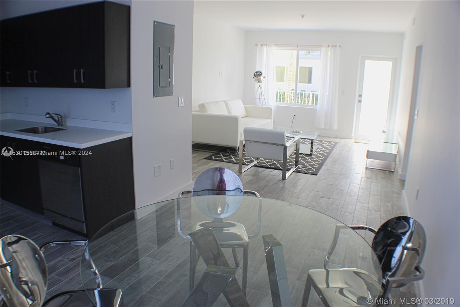 TEE TIME CONDO - Residential Lease