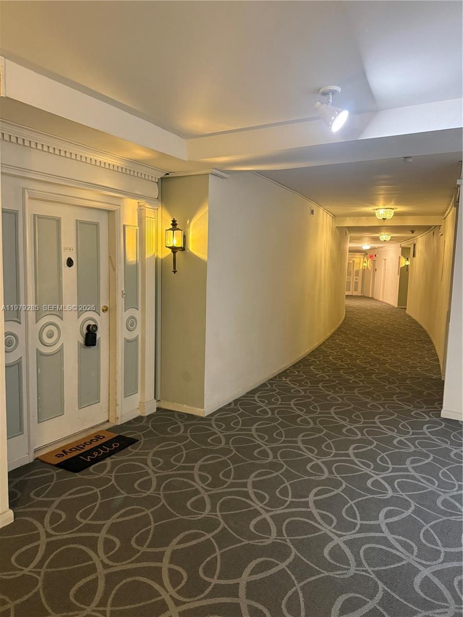 IMPERIAL HOUSE CONDO - Residential