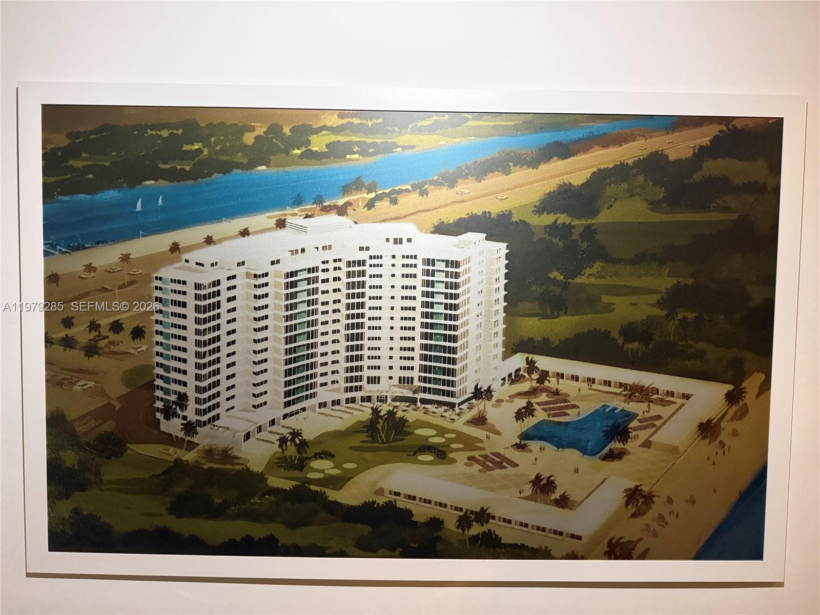 IMPERIAL HOUSE CONDO - Residential