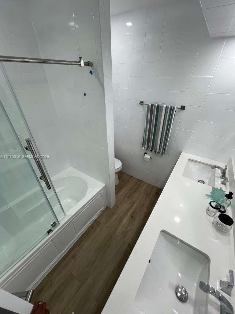 SUNRISE GOLF VILLAGE SEC - Residential