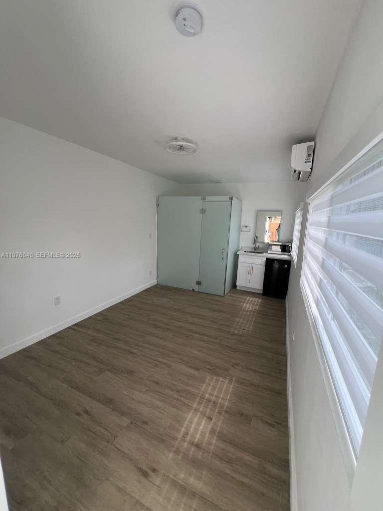 SUNRISE GOLF VILLAGE SEC - Residential