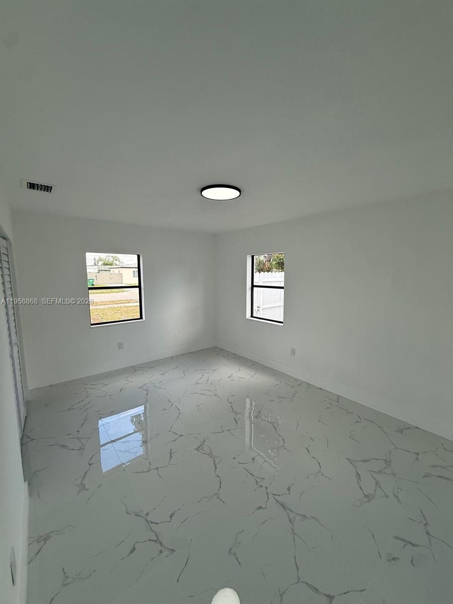 GOLDEN HIGHLANDS EST - Residential