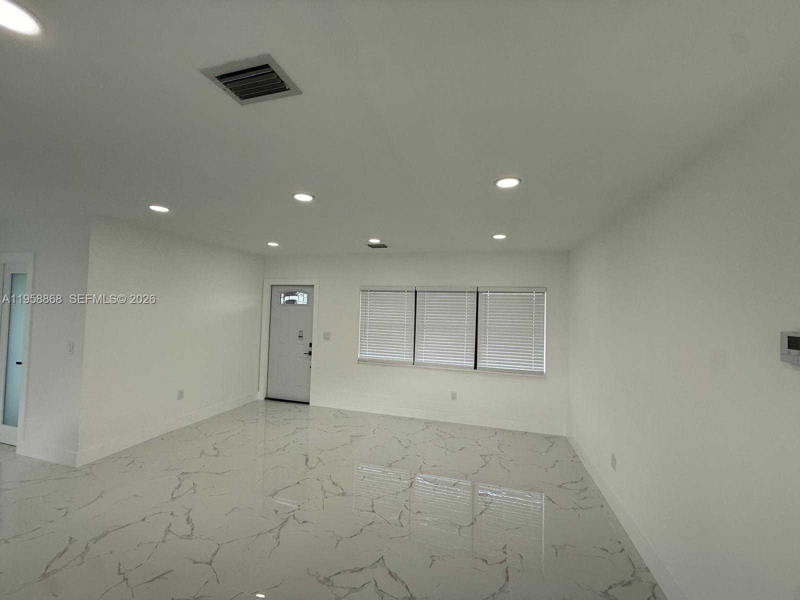 GOLDEN HIGHLANDS EST - Residential