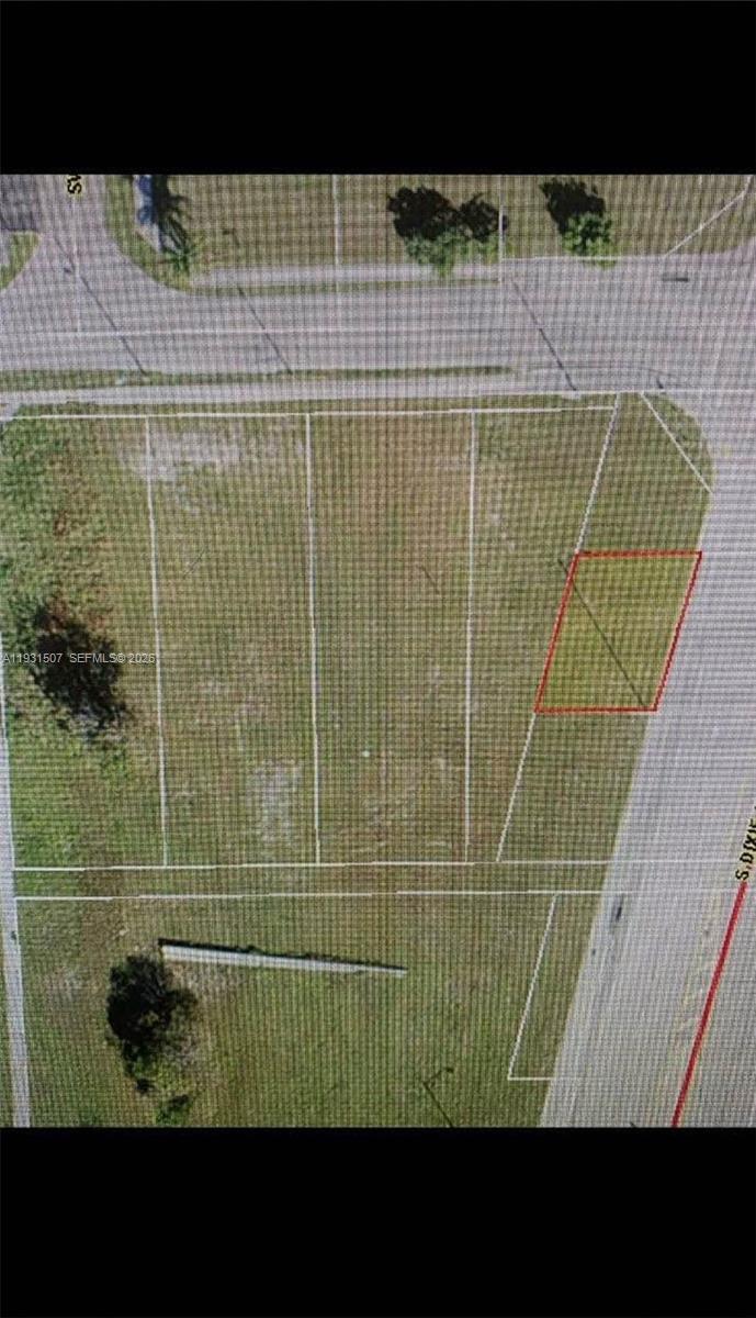 EDGECOMBS ADD TO DEERFIEL - Land