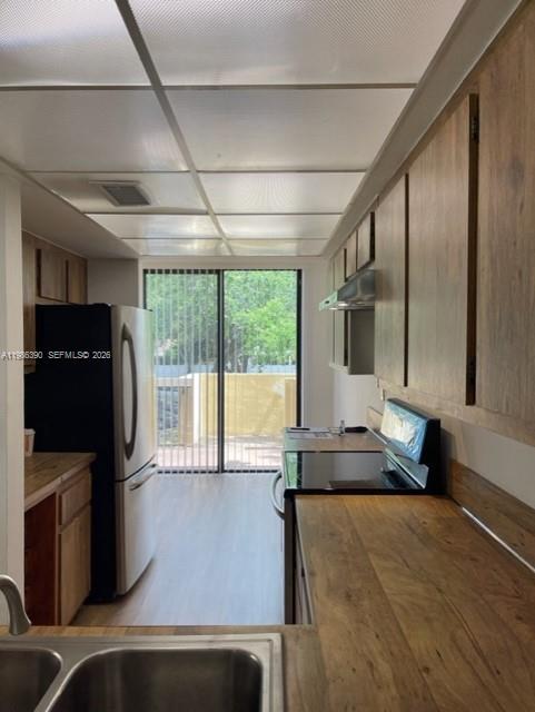 HARVEST SECTION TWO CONDO - Residential Lease