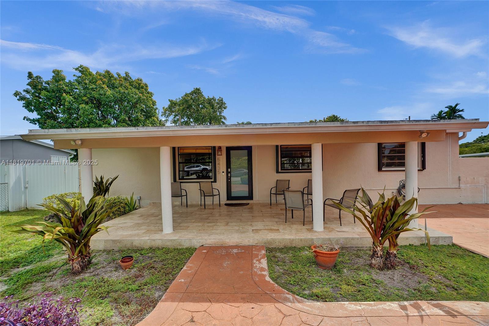 TROPICAL ESTATES 1ST ADDN - Residential