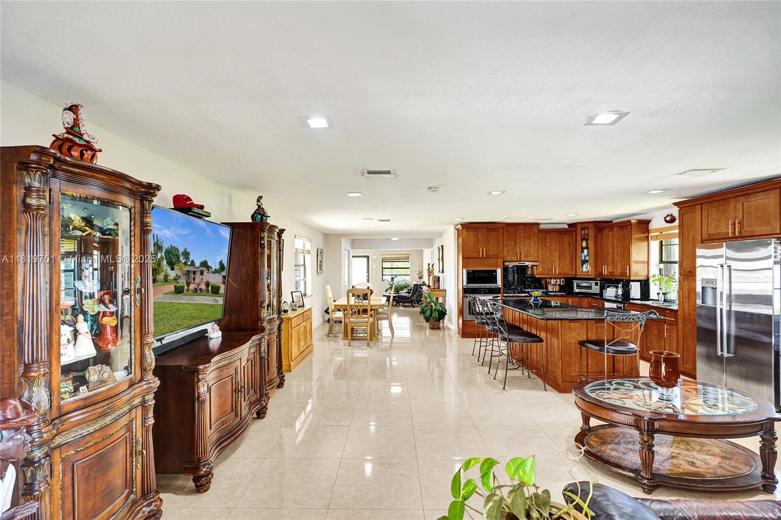 TROPICAL ESTATES 1ST ADDN - Residential
