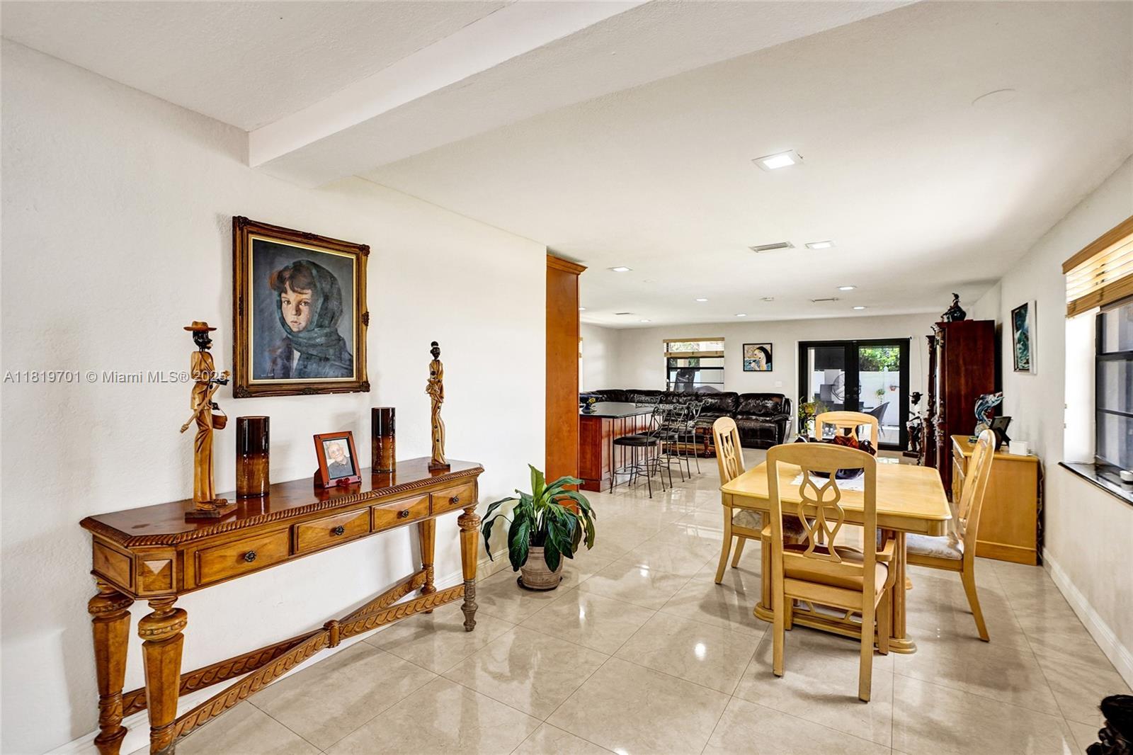 TROPICAL ESTATES 1ST ADDN - Residential