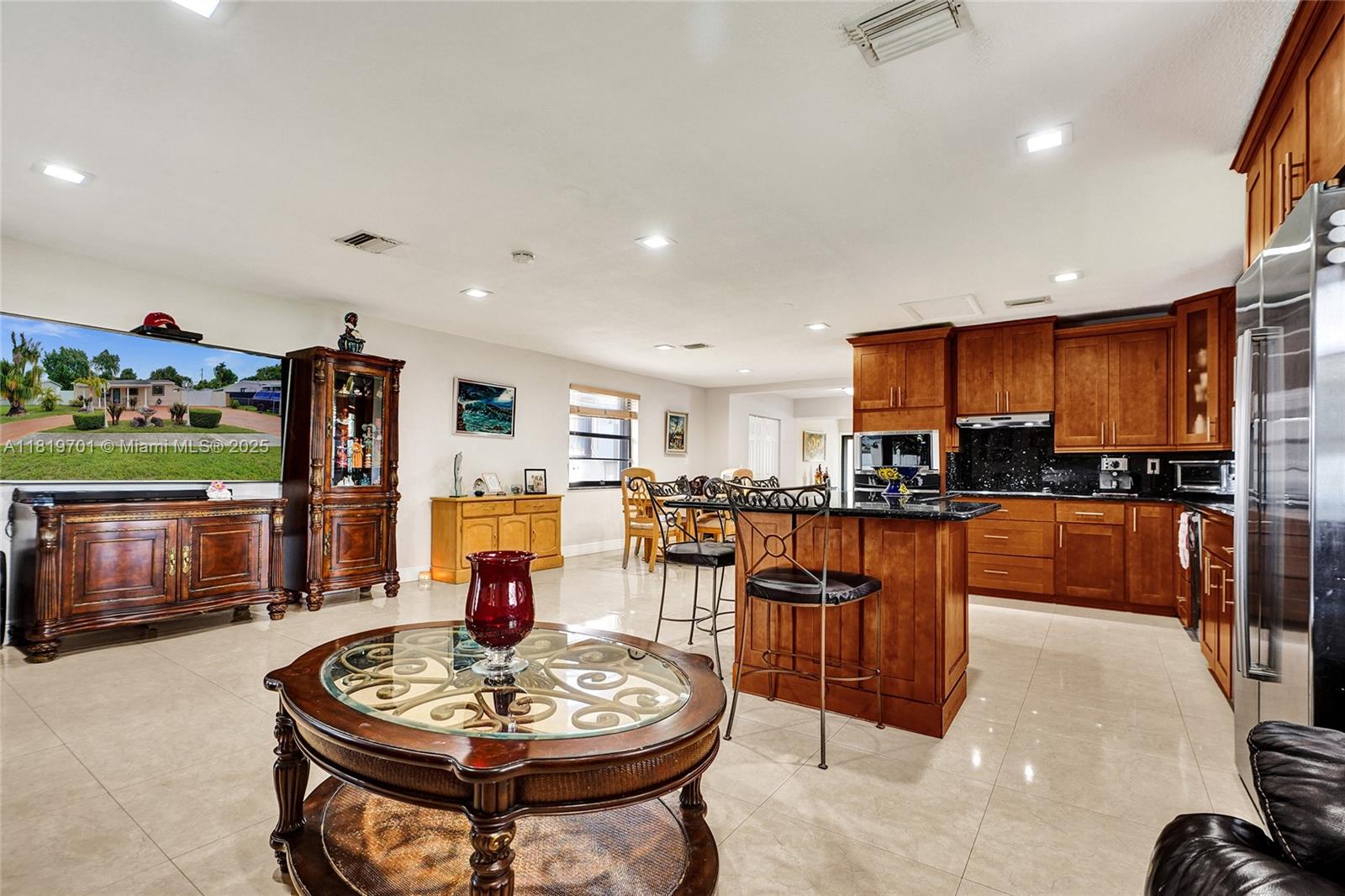 TROPICAL ESTATES 1ST ADDN - Residential