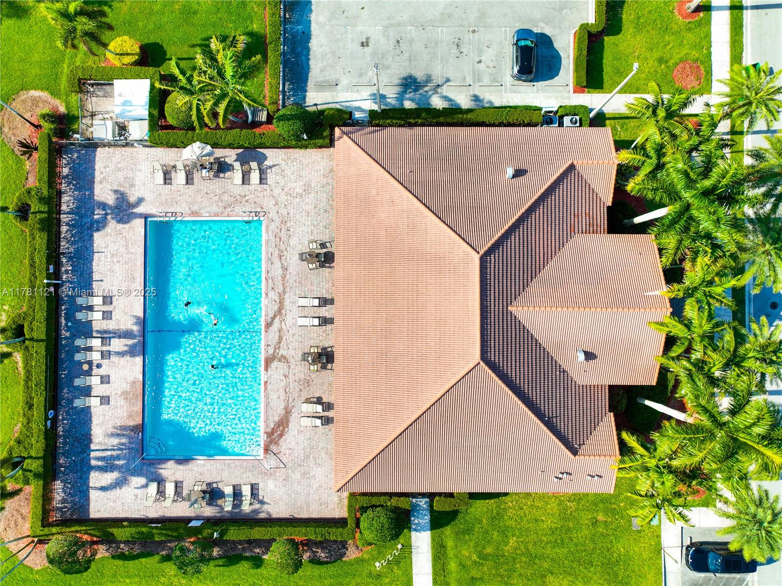 CENTURY GARDENS AT TAMIAM - Residential