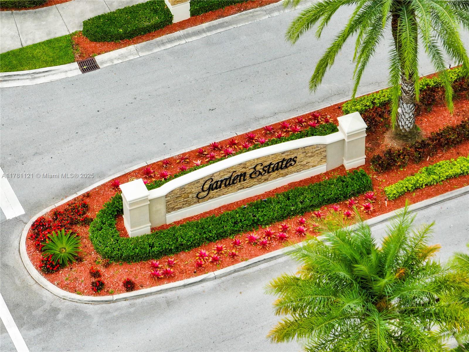 CENTURY GARDENS AT TAMIAM - Residential