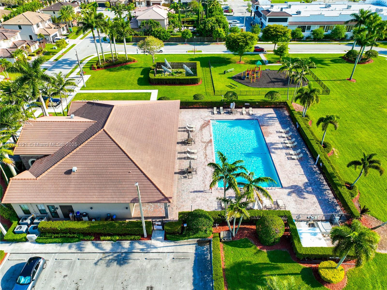 CENTURY GARDENS AT TAMIAM - Residential