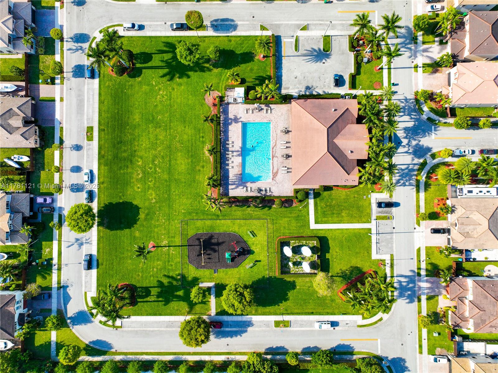 CENTURY GARDENS AT TAMIAM - Residential
