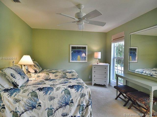 ISLE RIDGE - Residential