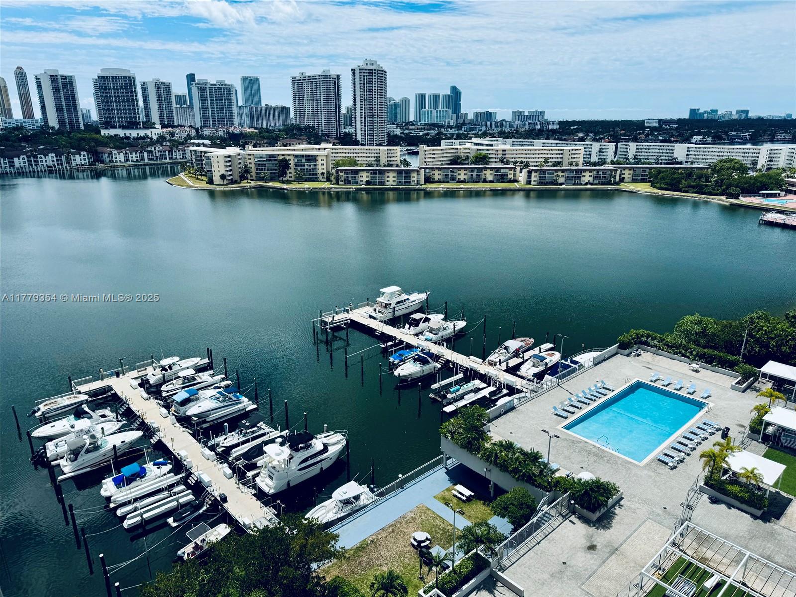 DEL PRADO MARINA - Residential