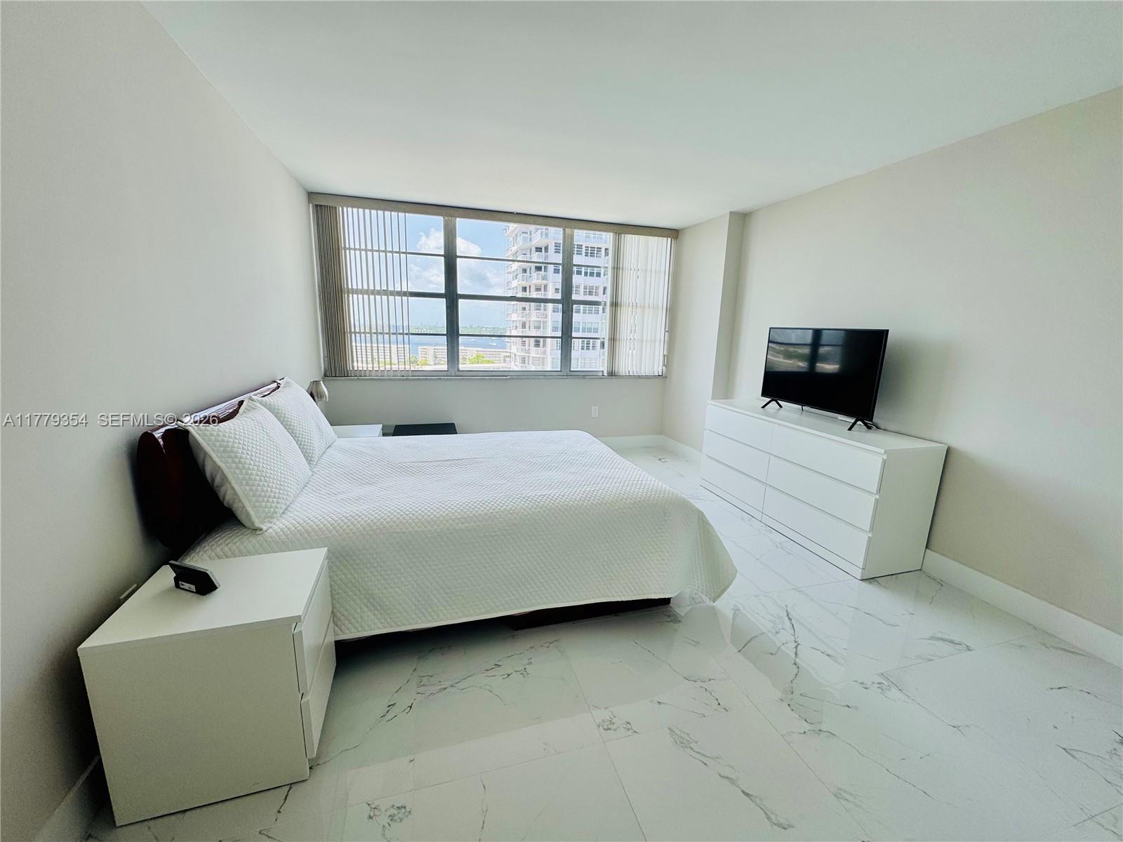 DEL PRADO MARINA - Residential