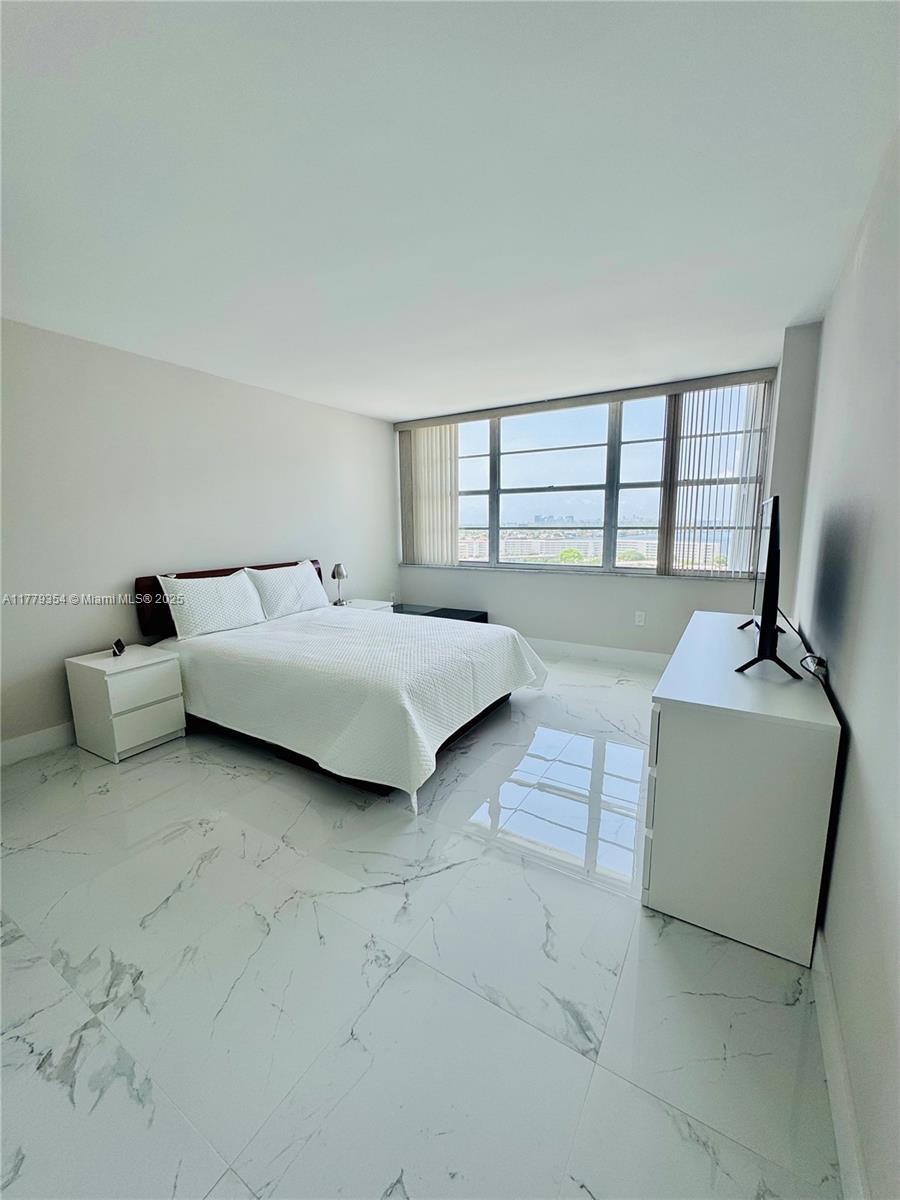 DEL PRADO MARINA - Residential