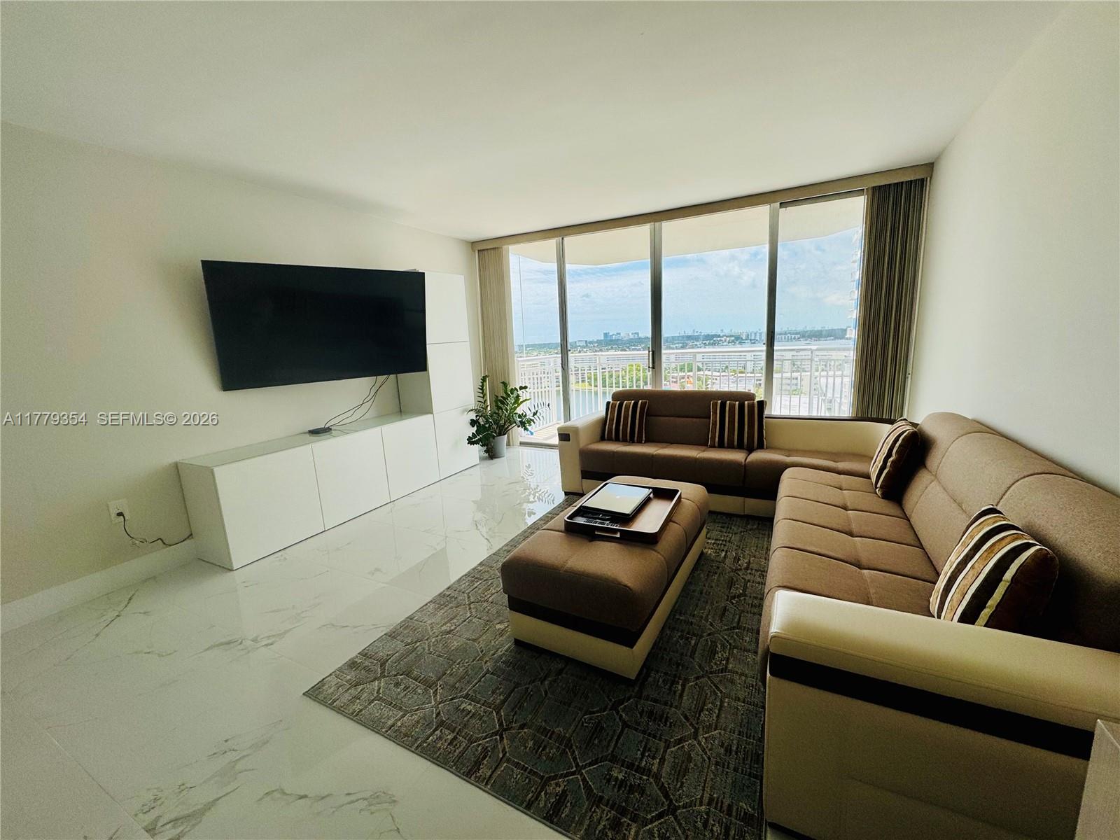 DEL PRADO MARINA - Residential