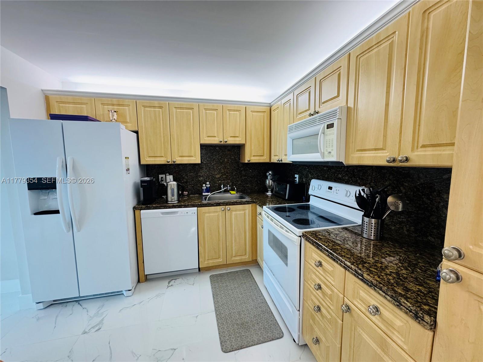 DEL PRADO MARINA - Residential