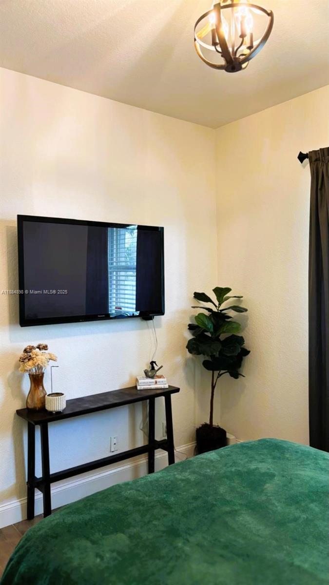 POD 10 AT MONARCH LAKES - Residential Lease