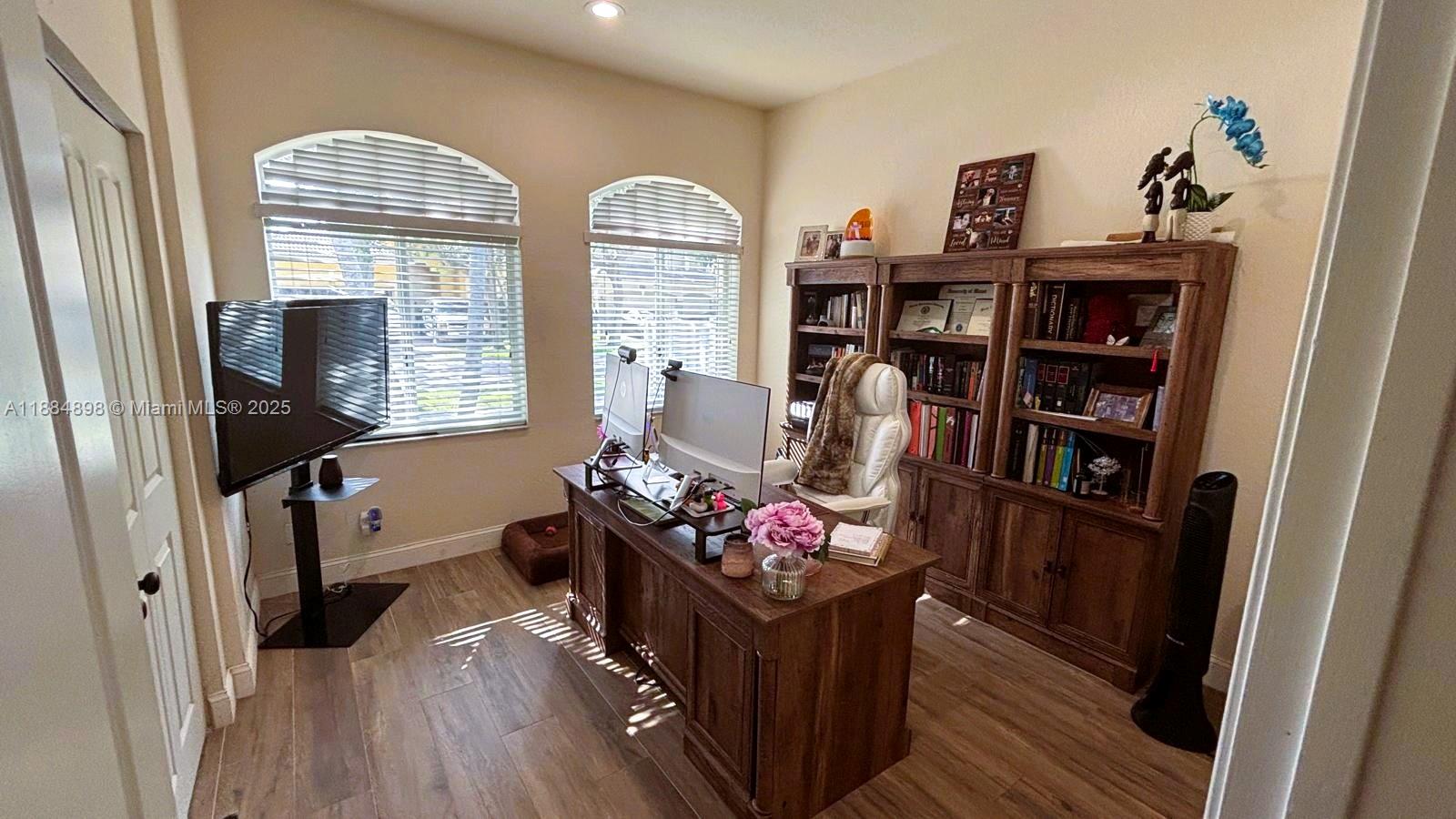 POD 10 AT MONARCH LAKES - Residential Lease