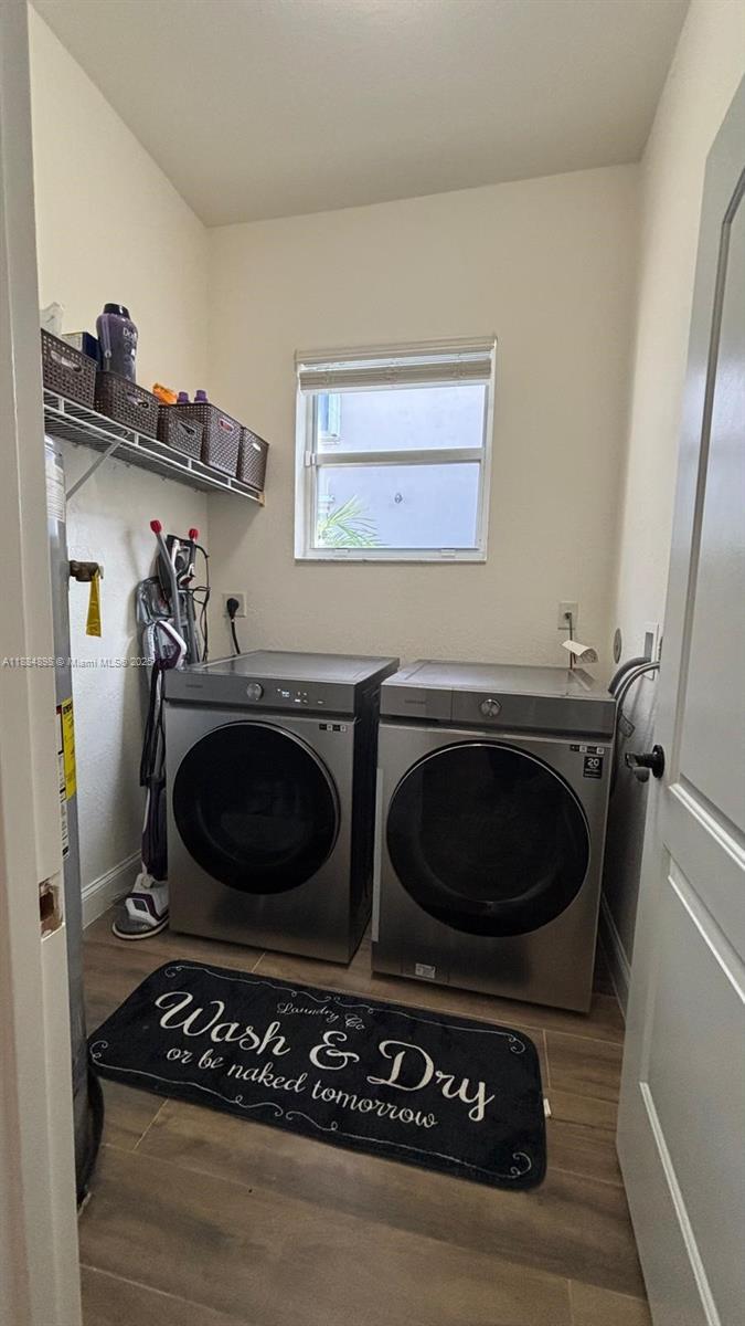 POD 10 AT MONARCH LAKES - Residential Lease