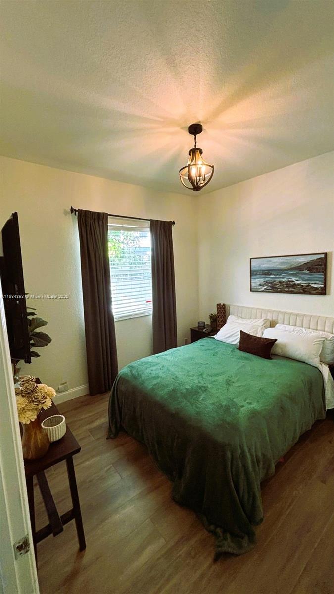 POD 10 AT MONARCH LAKES - Residential Lease