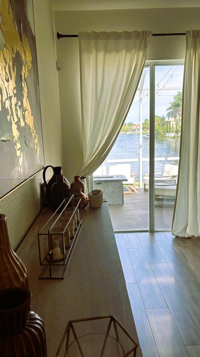 POD 10 AT MONARCH LAKES - Residential Lease