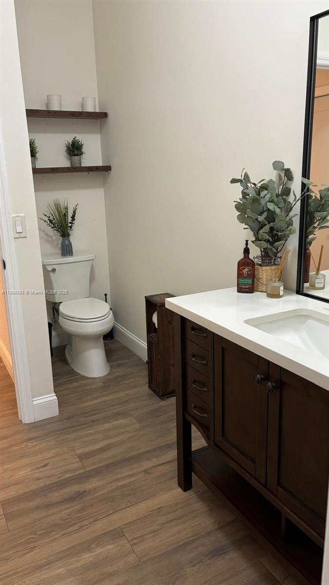 POD 10 AT MONARCH LAKES - Residential Lease