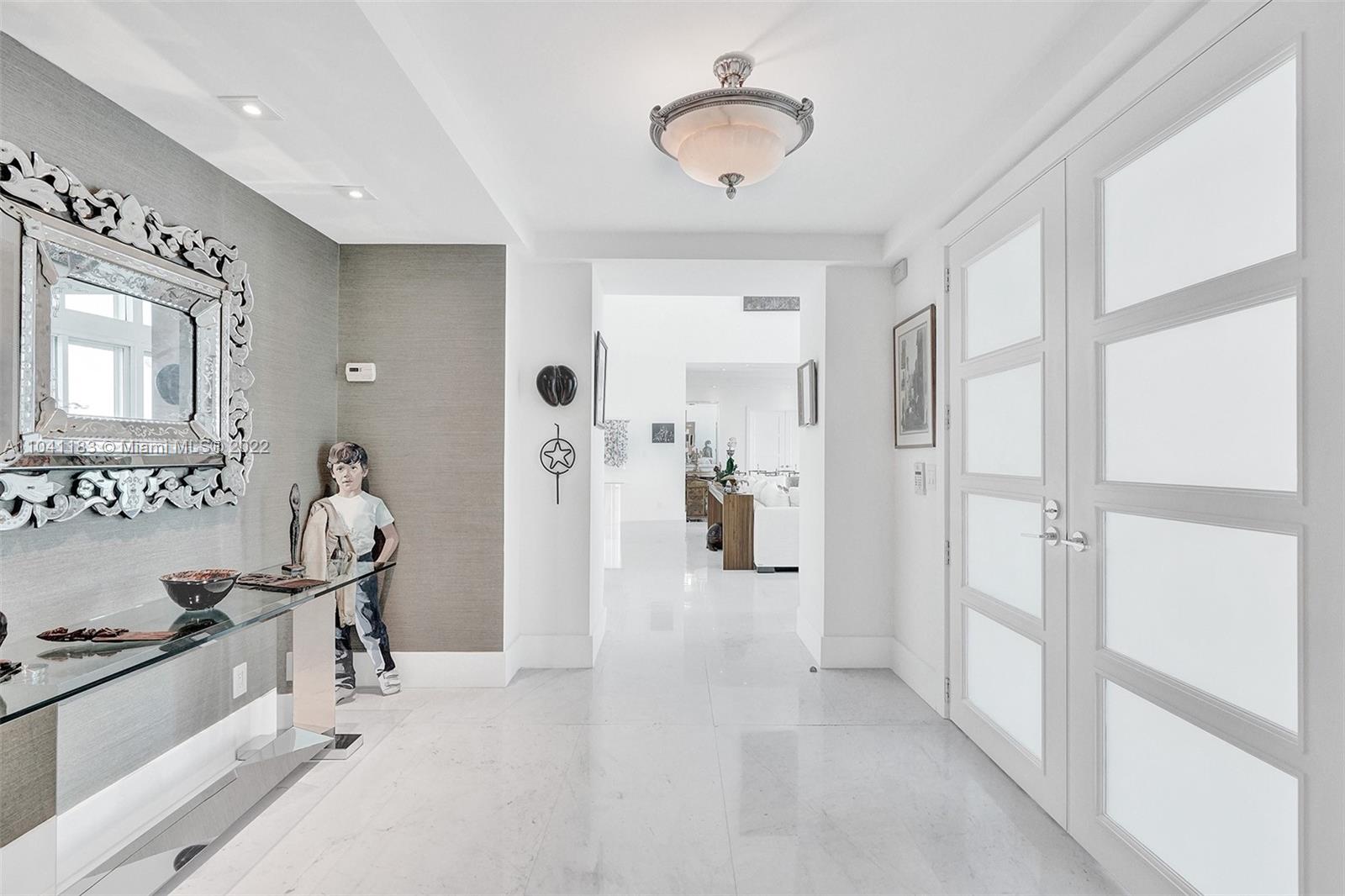 SANTA MARIA CONDO - Residential