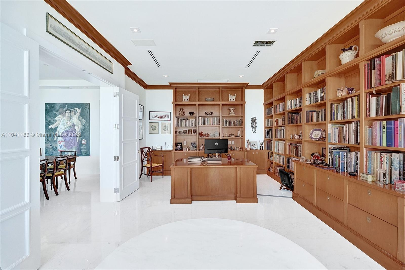 SANTA MARIA CONDO - Residential