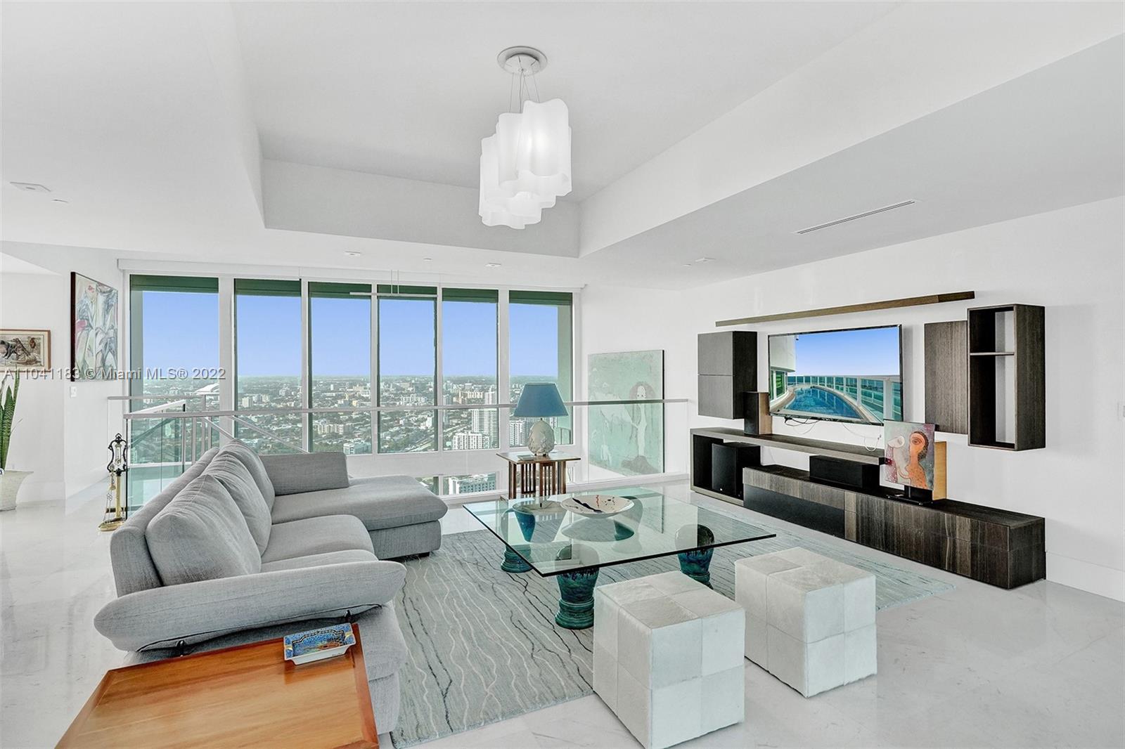 SANTA MARIA CONDO - Residential