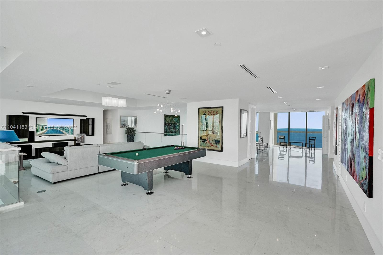 SANTA MARIA CONDO - Residential