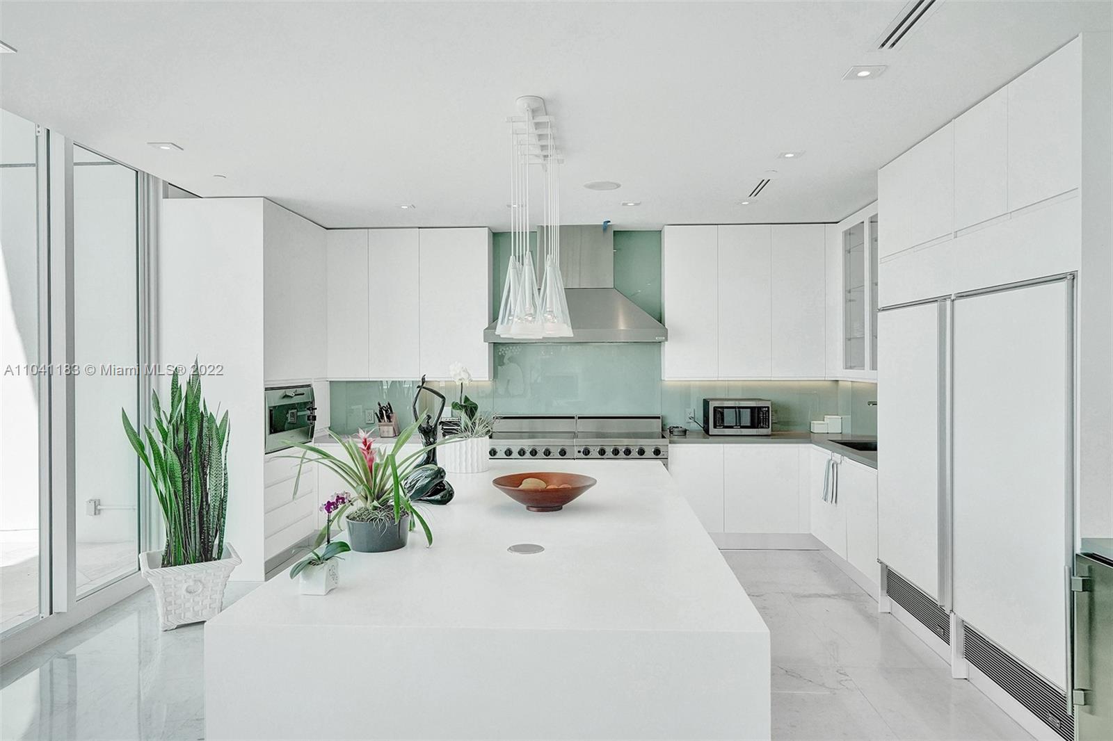 SANTA MARIA CONDO - Residential