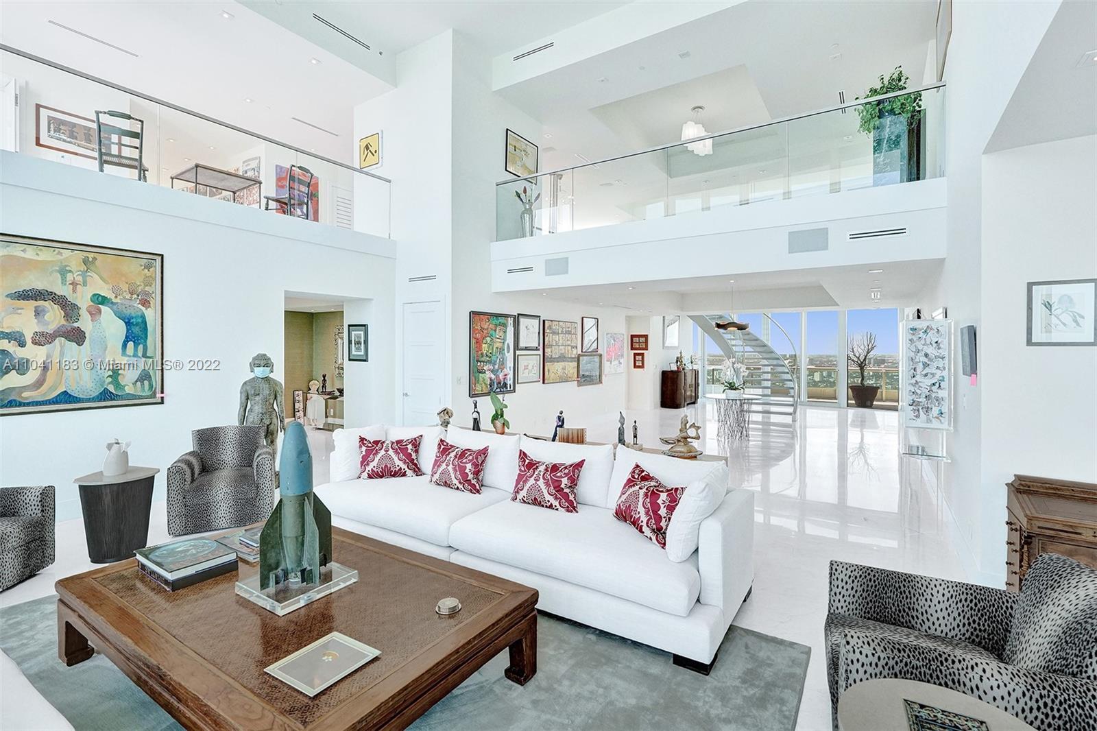 SANTA MARIA CONDO - Residential