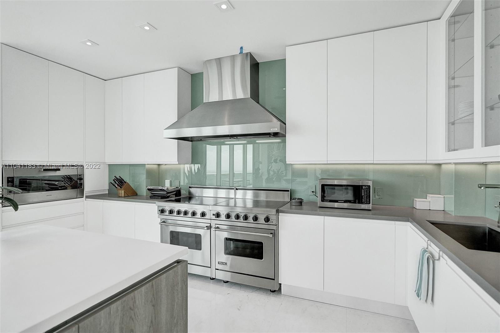 SANTA MARIA CONDO - Residential