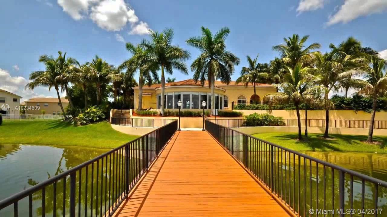 RIVIERA ISLES II - Residential