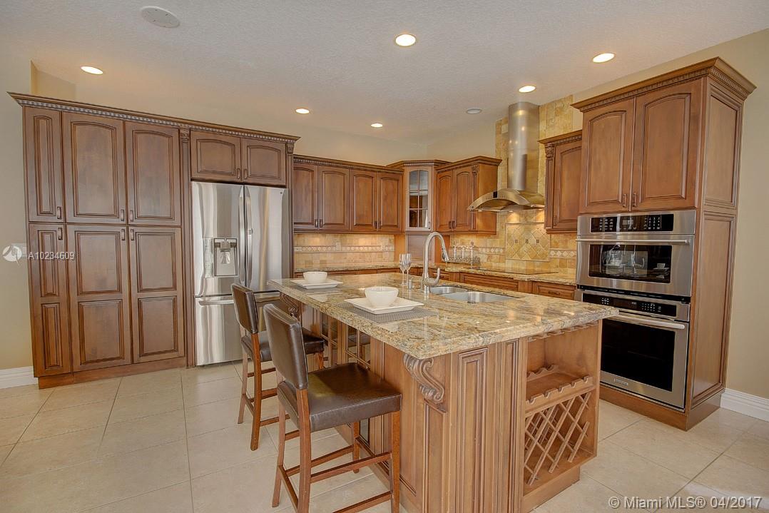 RIVIERA ISLES II - Residential