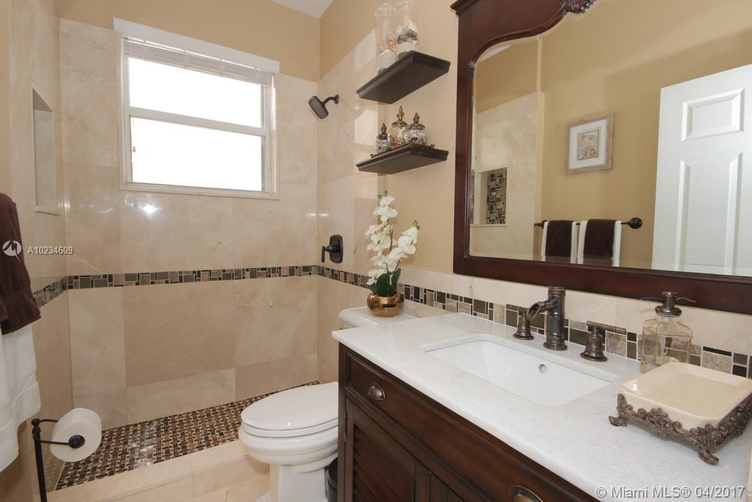 RIVIERA ISLES II - Residential