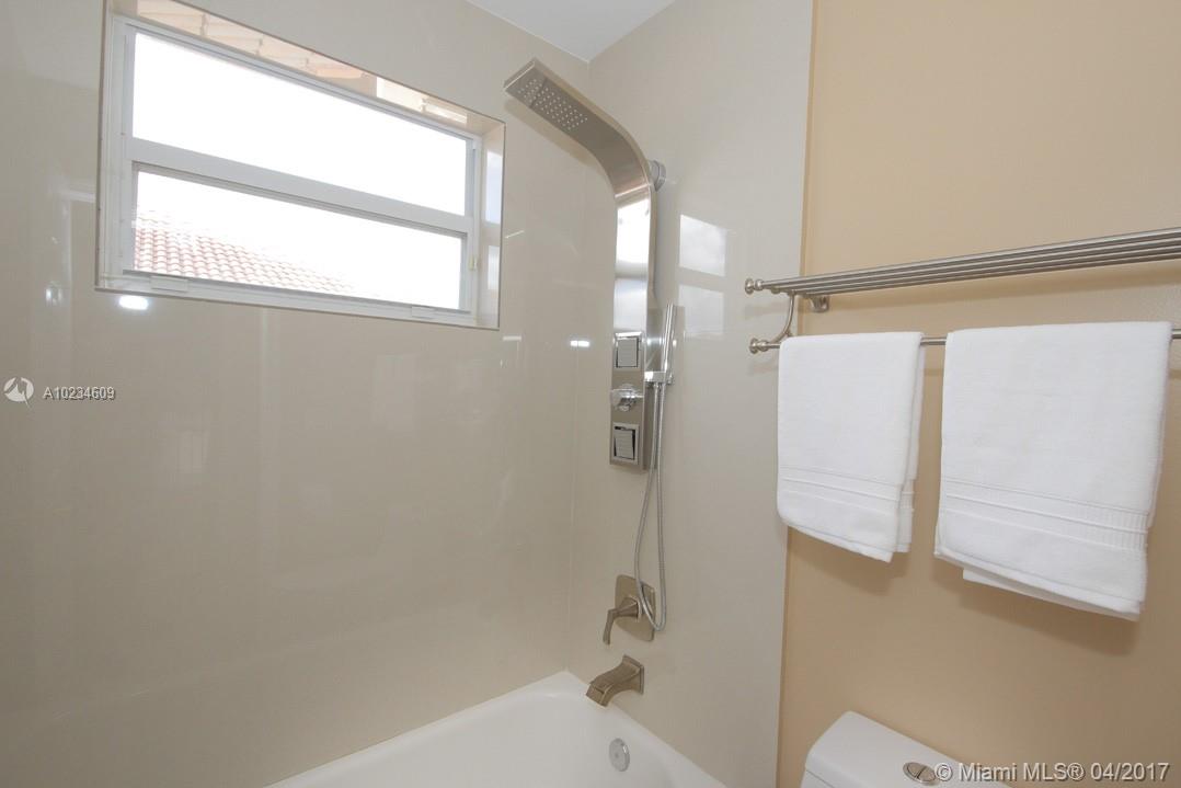 RIVIERA ISLES II - Residential