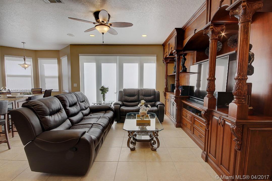 RIVIERA ISLES II - Residential