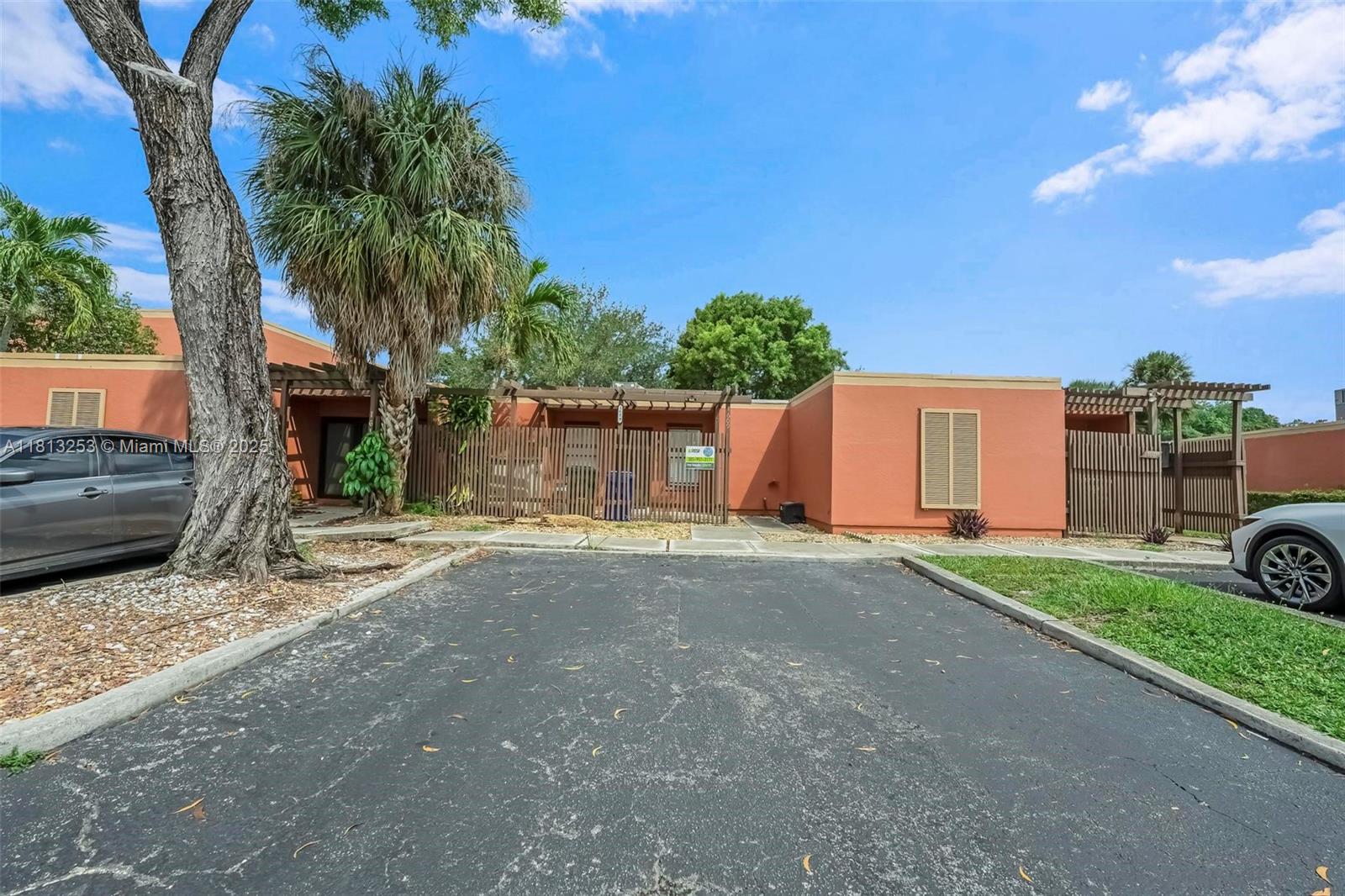 EVERGLADES SUGAR & LAND C - Residential