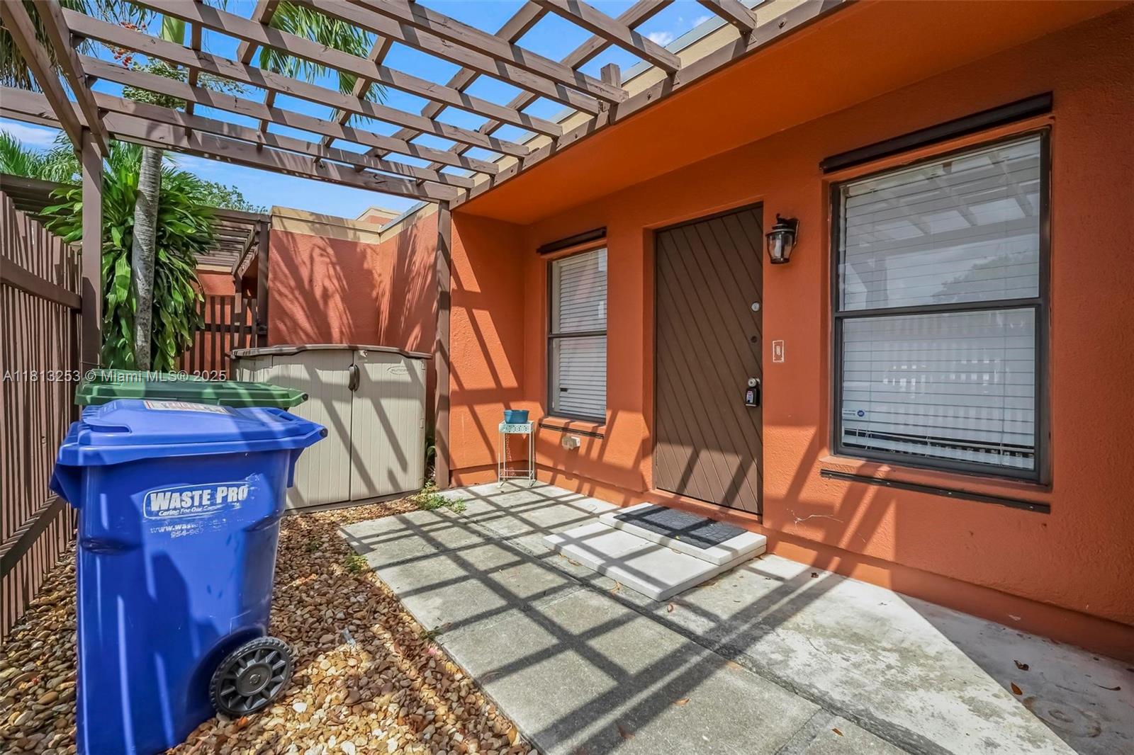 EVERGLADES SUGAR & LAND C - Residential