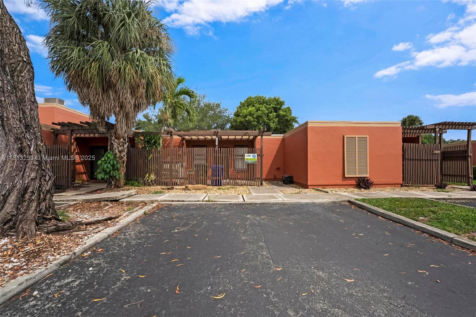 EVERGLADES SUGAR & LAND C - Residential