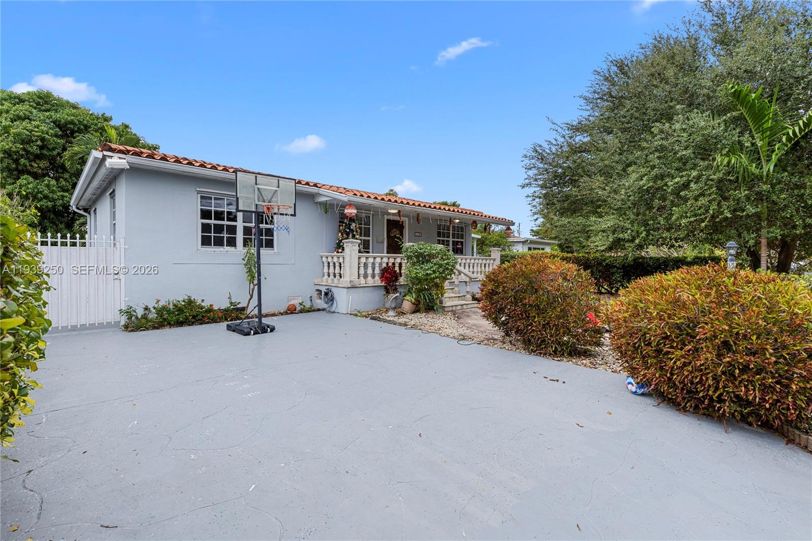 PALM AVE HIGHLANDS - Residential