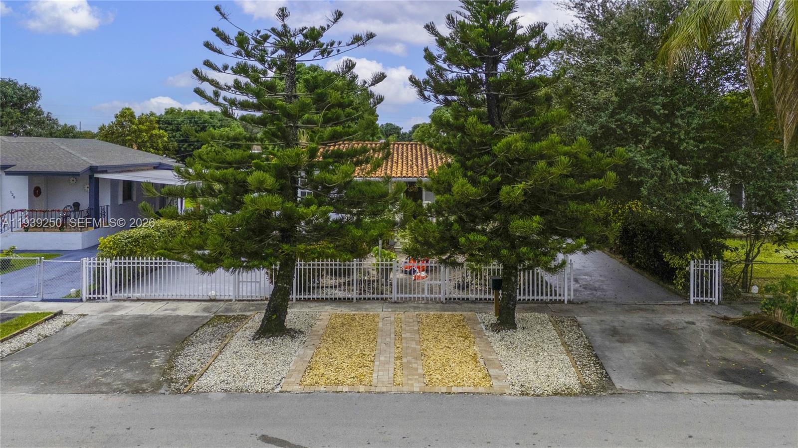 PALM AVE HIGHLANDS - Residential