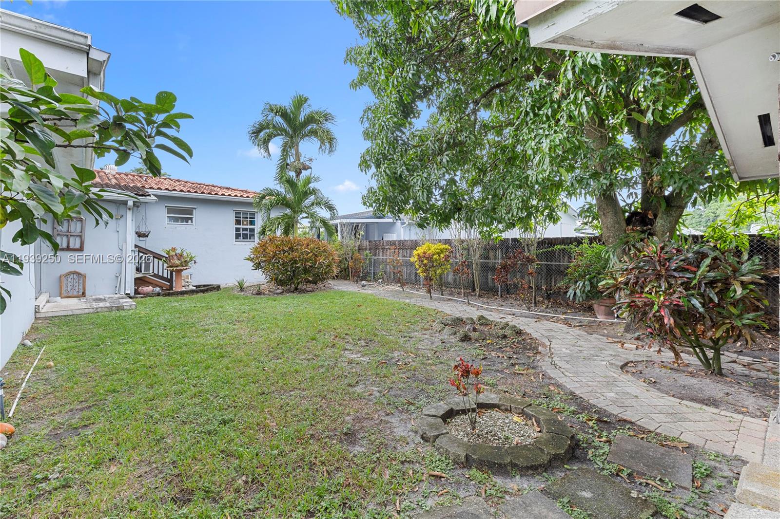 PALM AVE HIGHLANDS - Residential