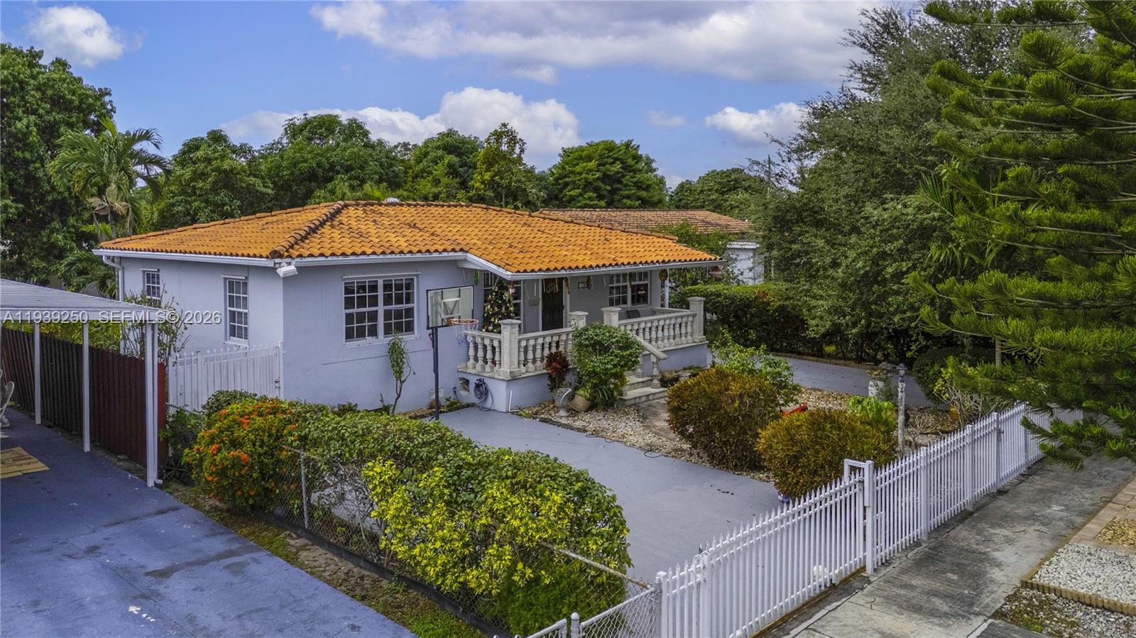 PALM AVE HIGHLANDS - Residential